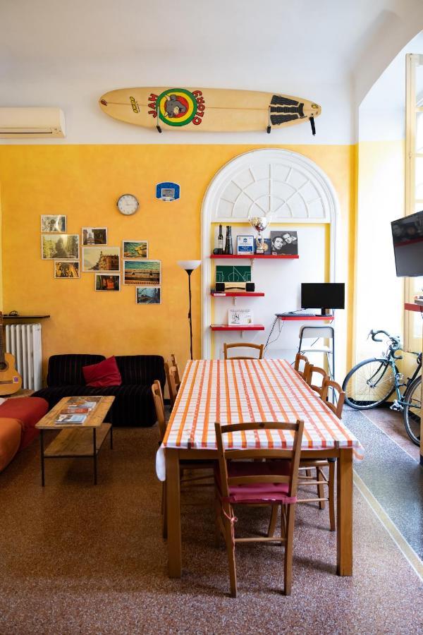 Manena Hostel Genova ภายนอก รูปภาพ